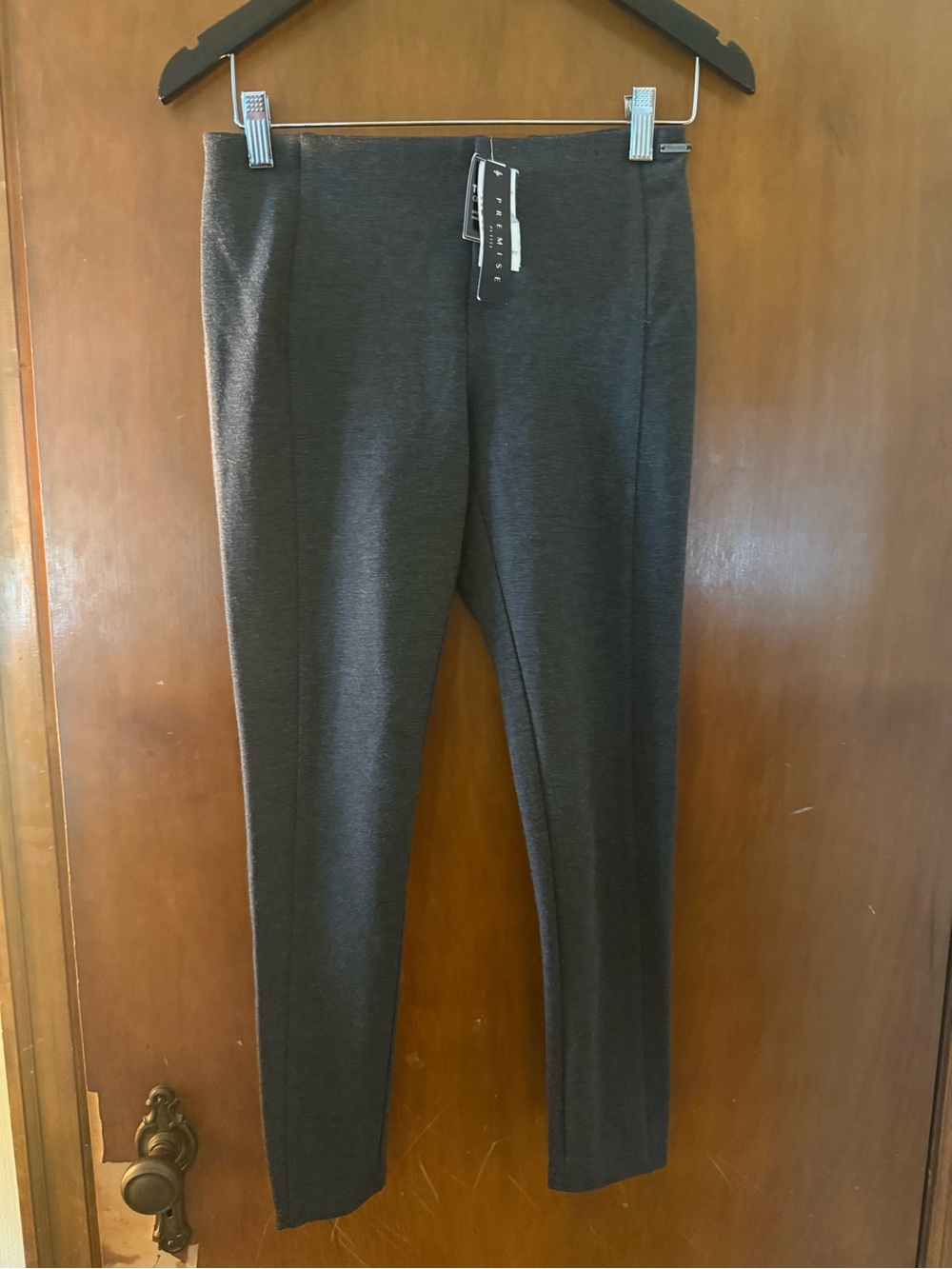 Premise petite Women’s Charcoal Slim Stretch Pants NWT